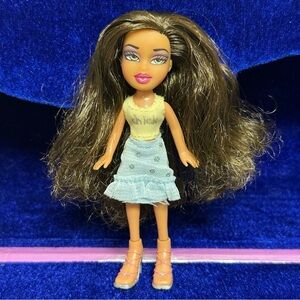 Lil Bratz Girlz Mini Talia Doll 4.5 in. Brown Hair Green Eyes Clothes Shoes
